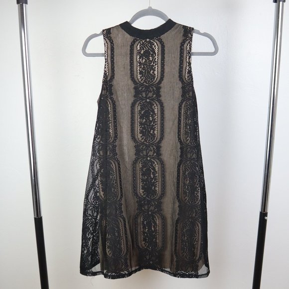 Laced Sleeveless Dress - Picture 3 of 8